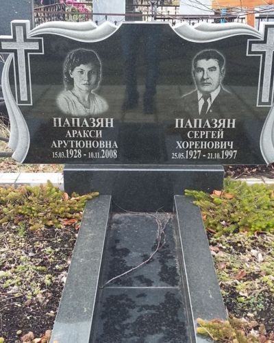 Гранитный памятник