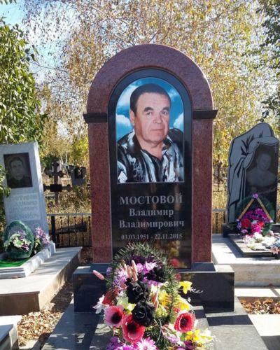 Изготовление элитных памятников