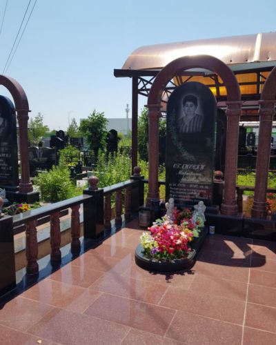 Изготовление элитных памятников